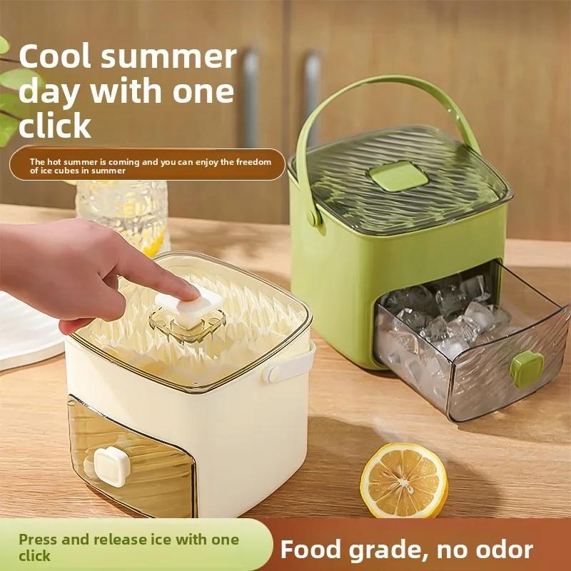 

Ice Cube Tray with Lid and Bin One Button Release Maker Molds for Freezer with Container for Chilling Drinks Coffee Juice Wine зелений