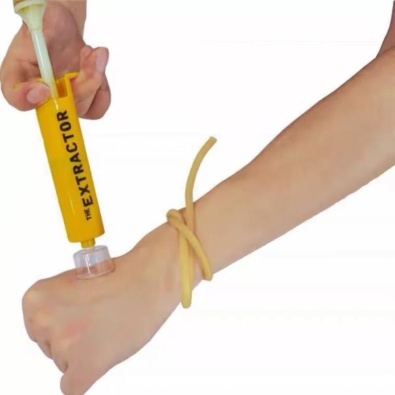 

Venom Vacuum Extractor First Aid Kit