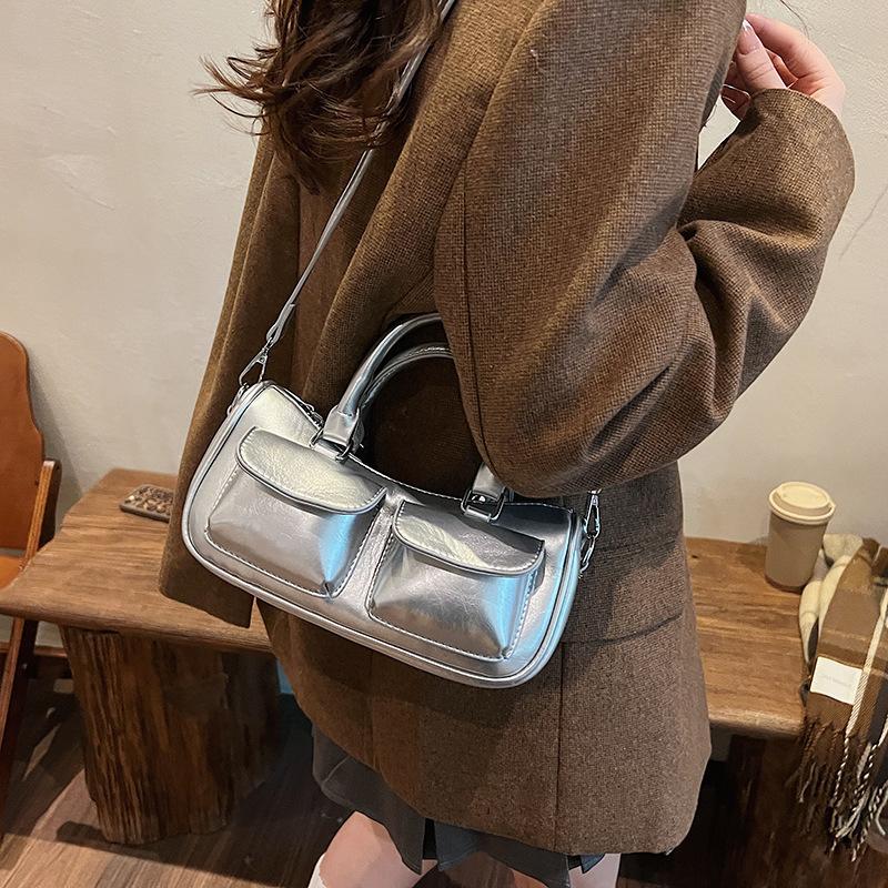 Niche Fashion Retro Portable Saddle Bag Women's 2025 Winter New Simple Casual Shoulder Bag High-end Women's Bag