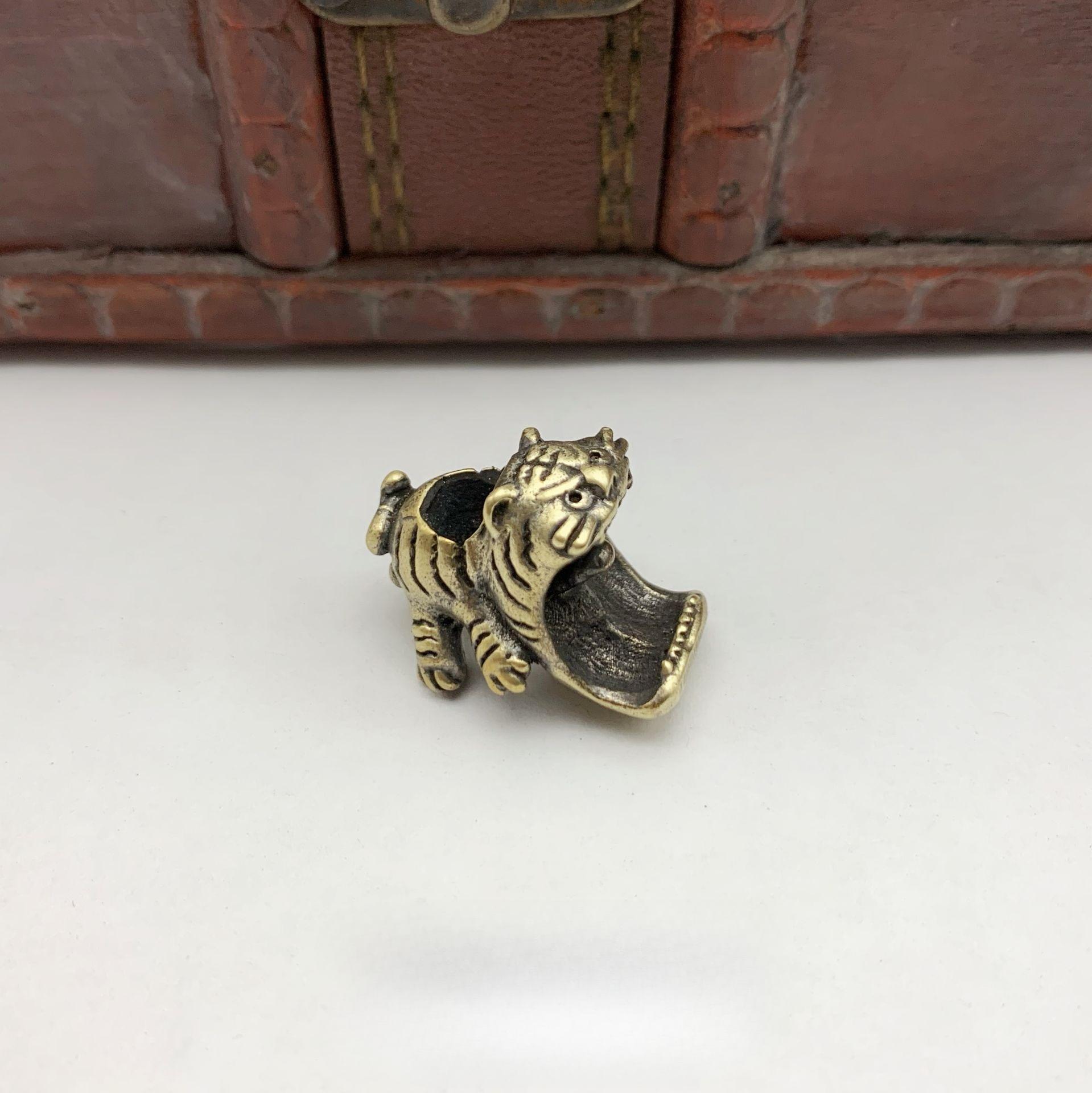 

1Pc Big Mouth Tiger Knife Beads Brass Animal Keychain Lanyard Pendant Outdoor EDC Tool Paracord Umbrella Rope DIY Accessory