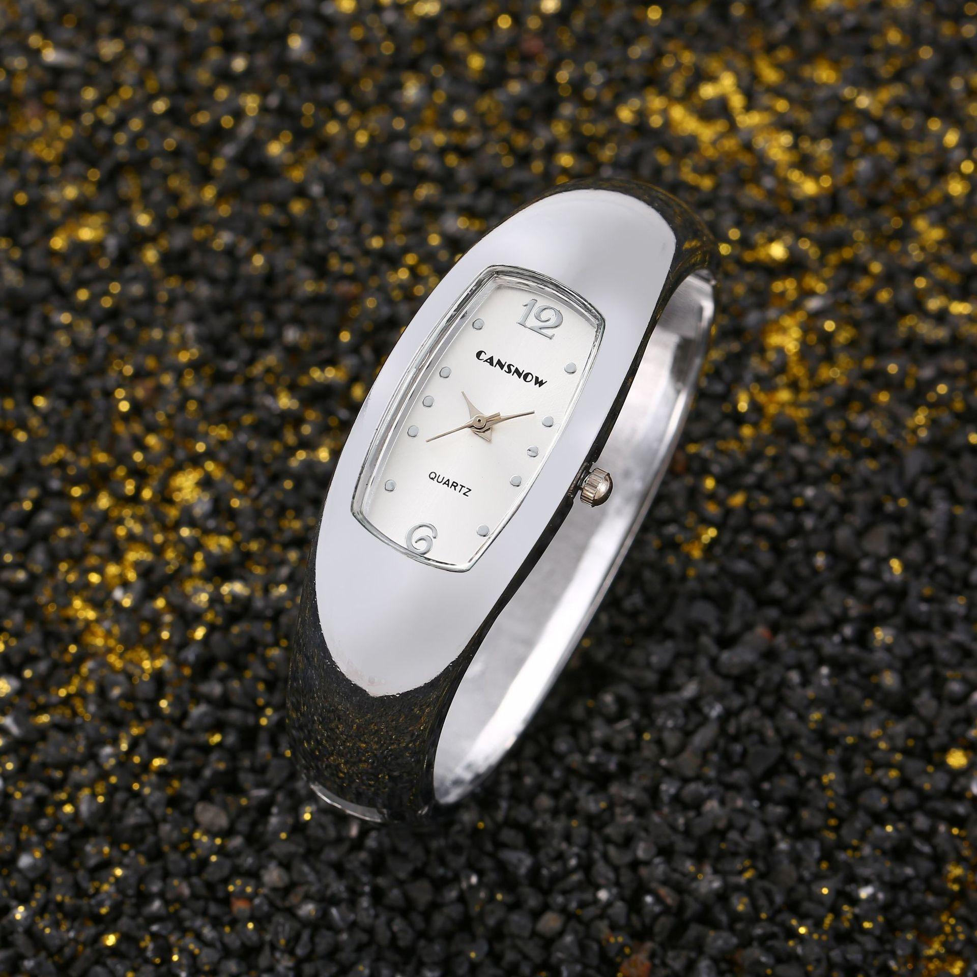 

Bracelet Watch CANSNOW Elliptical Closed Bracelet Watch Retro Fashion Girls Watch Quartz Women s Watch срібний/білий