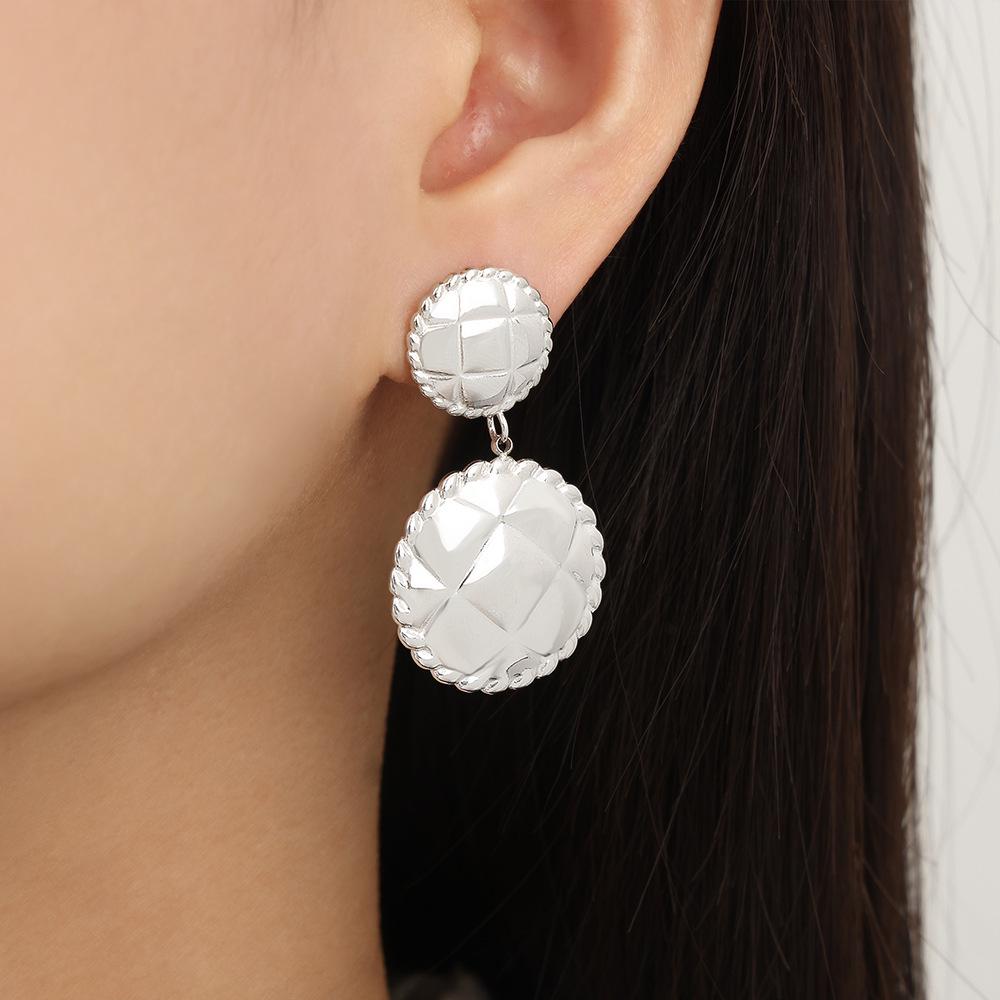 18K Gold Plated Geometric Striped Titanium Earrings - Colorfast & Stylish