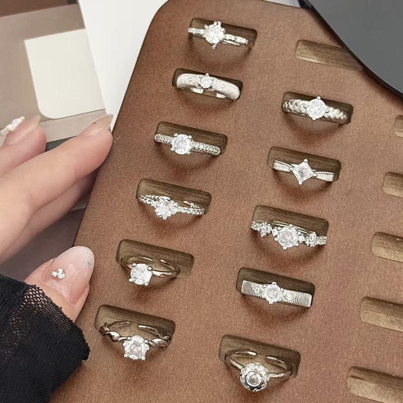 Exquisite Light Luxury Niche High-End Single Diamond Brushed Opening Ring Women'S Fashion Super Flash Diamond Ring