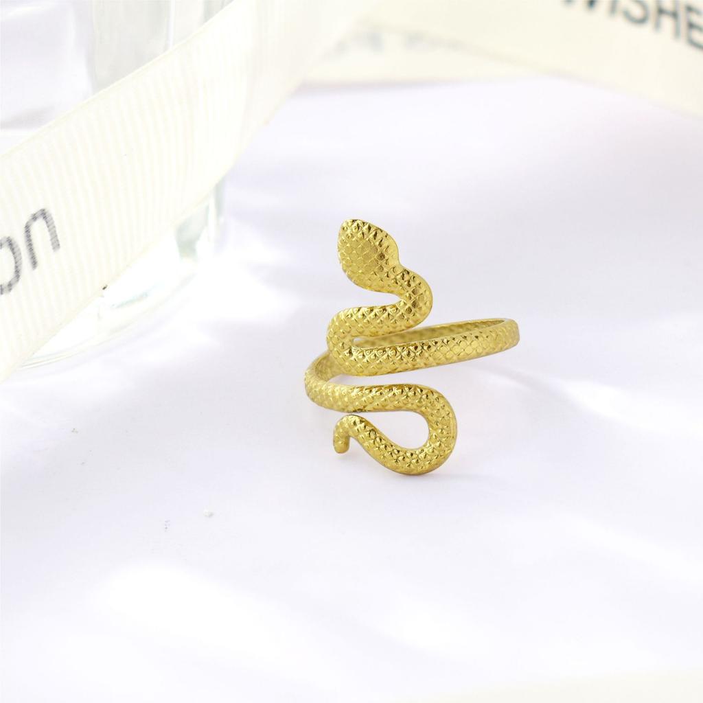 18K Gold-Plated Long Snake-Shaped Titanium Steel Ring Female, Hip-Hop Punk Style Opening Adjustable Ring