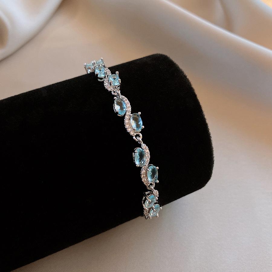 Small fresh zir*****val heart butterfly bracelet light luxury bracelet versatile sweet jewelry