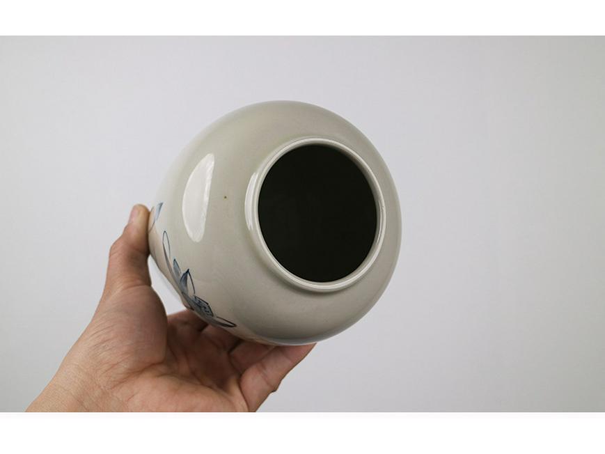 Hand-painted Bamboo Ceramic Tea Canister - Moisture-proof Storage for Green, White, and Pu'er Tea