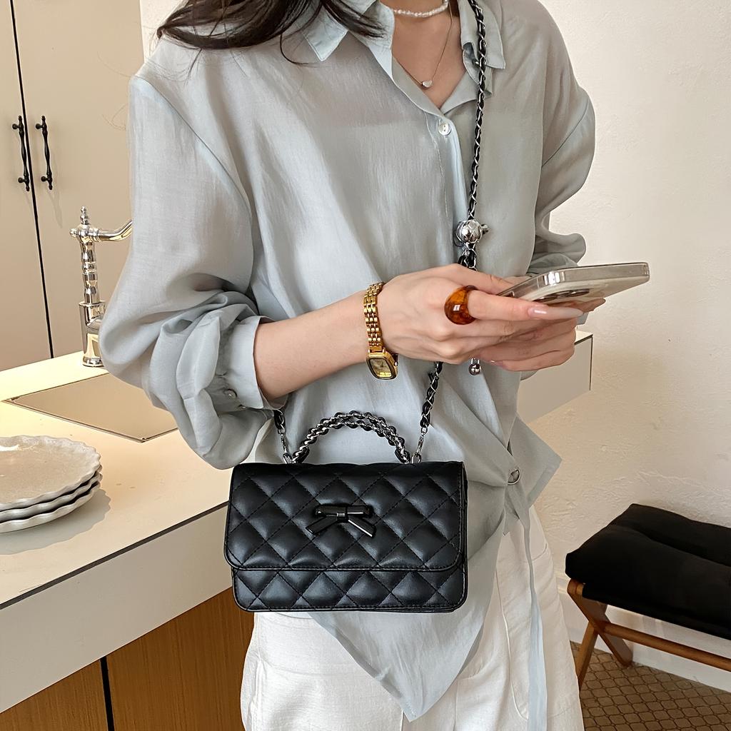 Sweet bow chain handbag, new design, elegant and versatile shoulder/crossbody bag, versatile, simple, stylish, and high-end commuting bag.
