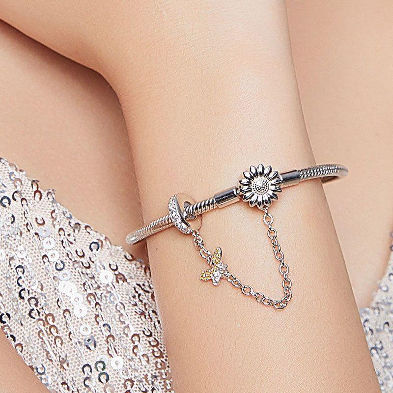 Bee Clover Dog Paw Snake Chain Bracelet Round Clasp Femme Bracelet Decoration Bangle Trinkets For Women Jewelry Gift