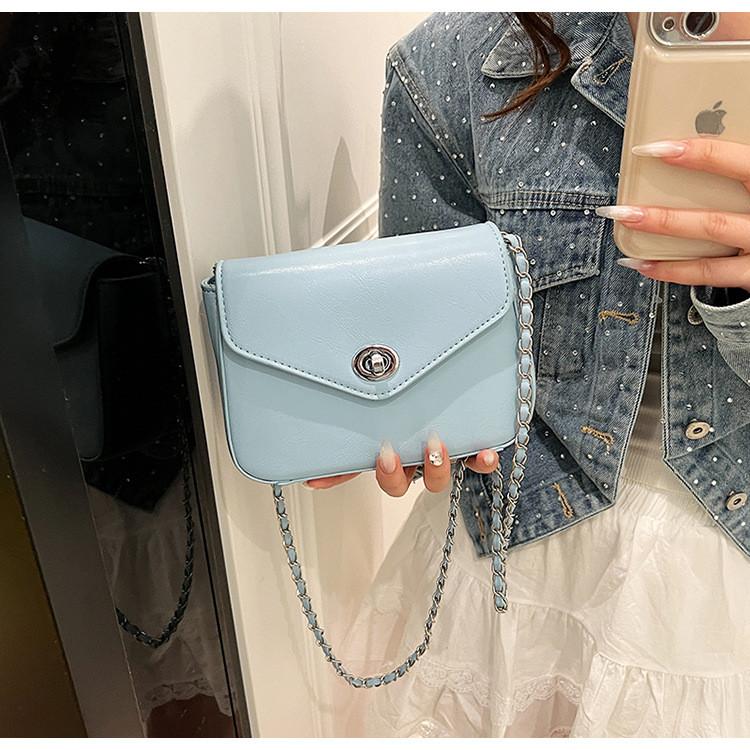IELGY Fashion Simple Solid Color Chain Messenger Bag Korean Version All-Match Texture Small Square Bag