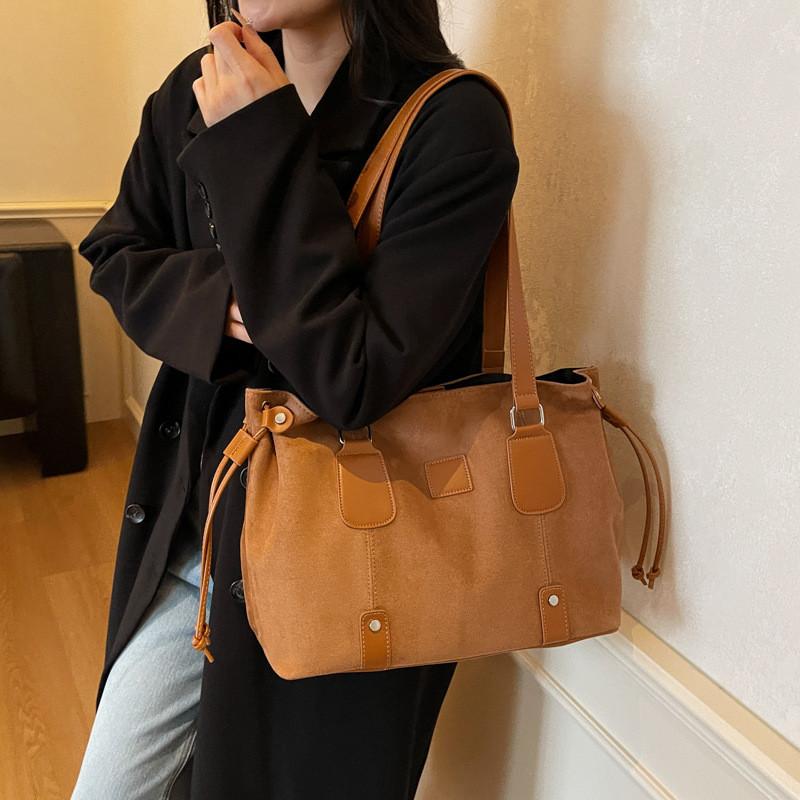 Pu Leather Tote Bag For Women With Zipper Closure And Inner Pouch For Daily Use