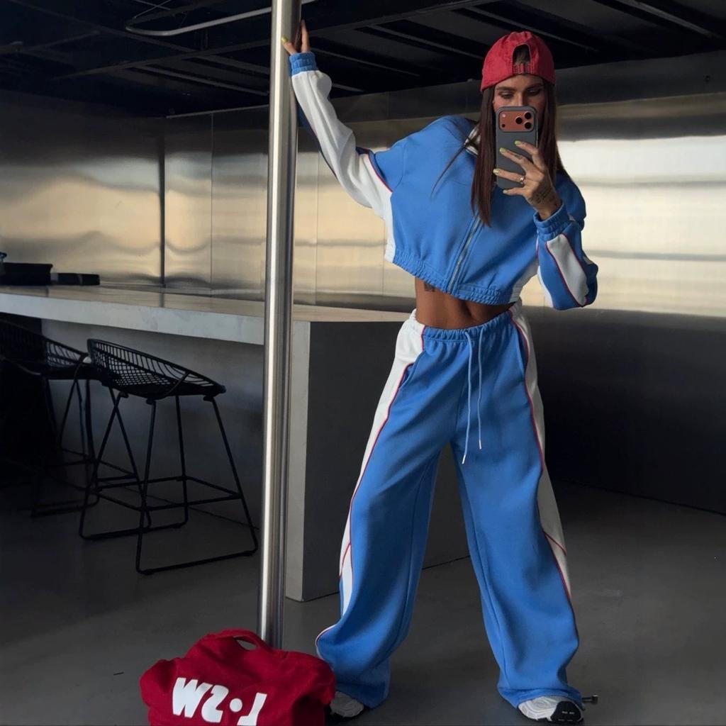 2026 contrasting color splicing short sports suit women's zipper short jacket elastic waist wide-leg trousers two-piece set