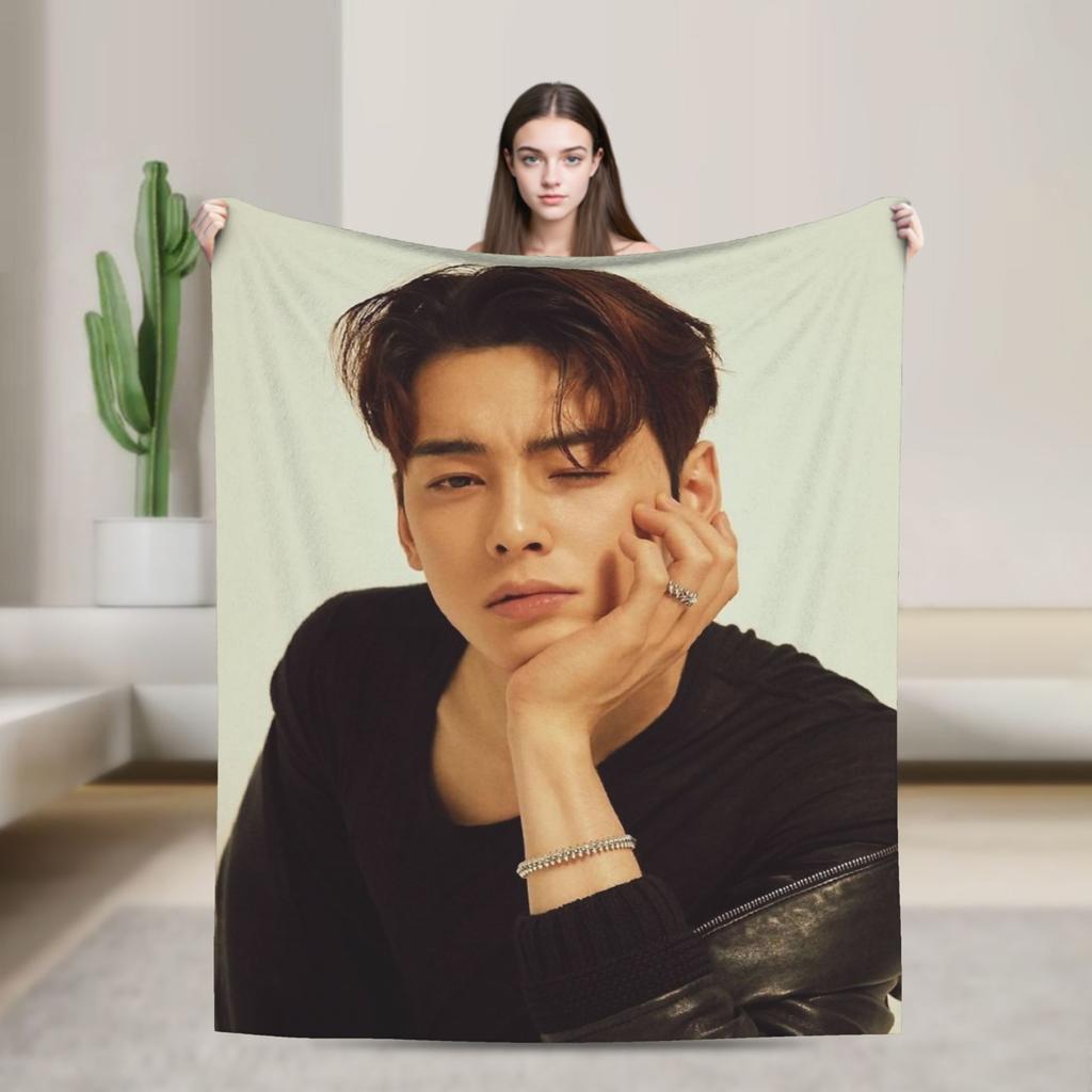 Cha Eun-woo Blankets  Warm Street Trend Plush Throw Blanket For Bedroom Picnic Flannel Bedspread Bed Cover