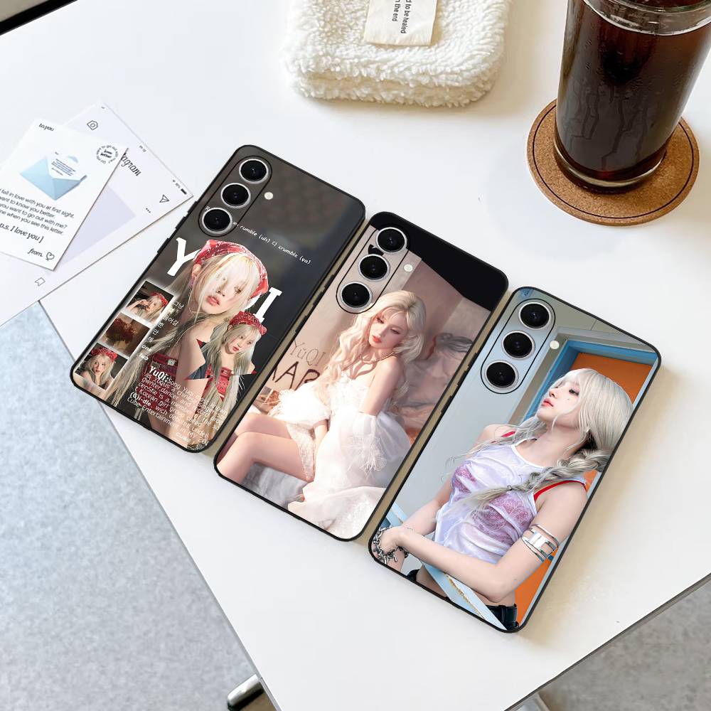 Korean Girl Group Song Yuqi Phone Case For Samsung S 24 fe 25 Ultra plus 20 lite 21 30 22 23 24 22 Ultra 5G Fundas