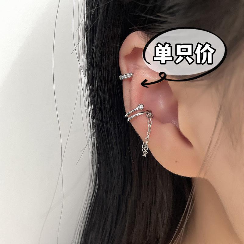 

Довгі сережки з бахромою, затискач для вушної кісточки.