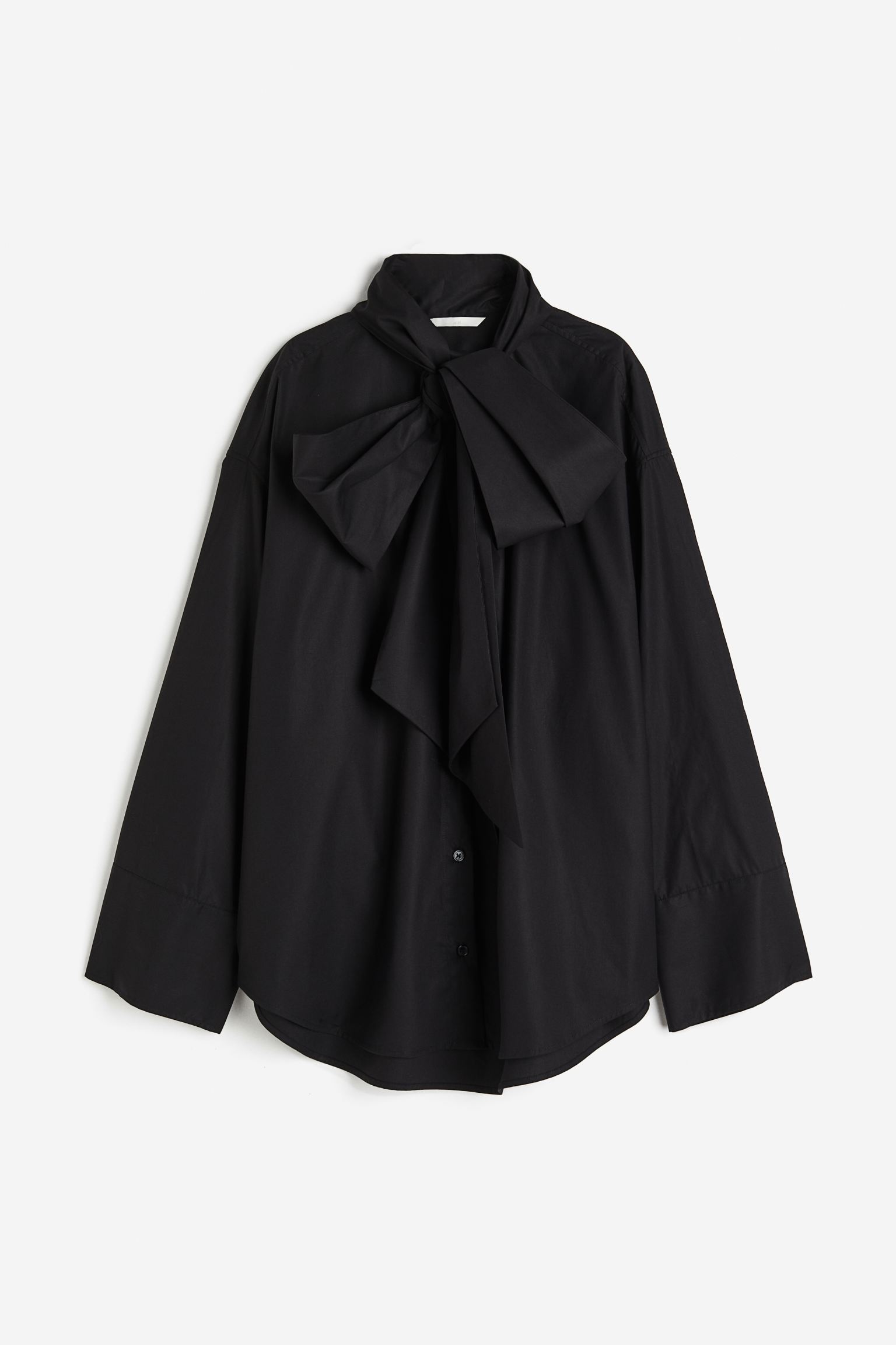 

Рубашка оверсайз с завязывающимся воротником