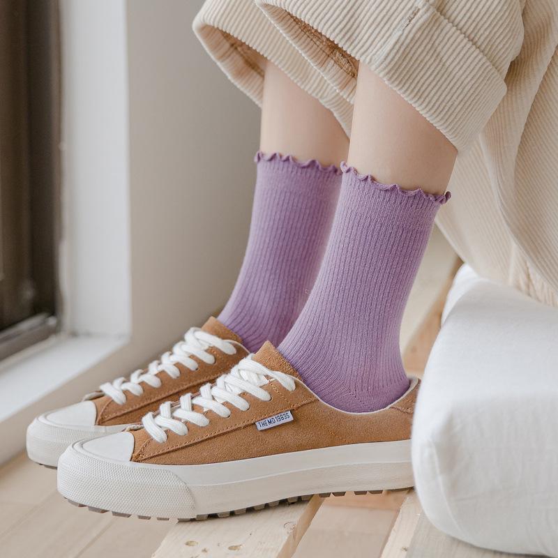 Women's Japanese Style Black Lace-Trimmed Mid-Calf Cotton Socks - Cute Slouchy Autumn/Winter Solid Color Trendy Long Socks.