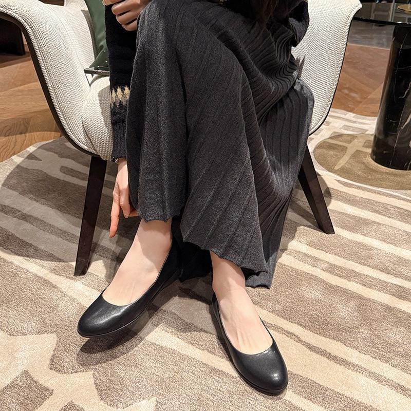 Heel Flat Bottom Women's Single Shoes Black Work Shoes Soft Leather Shoes Women's Wide Fat Feet Large Size Women's Shoes
