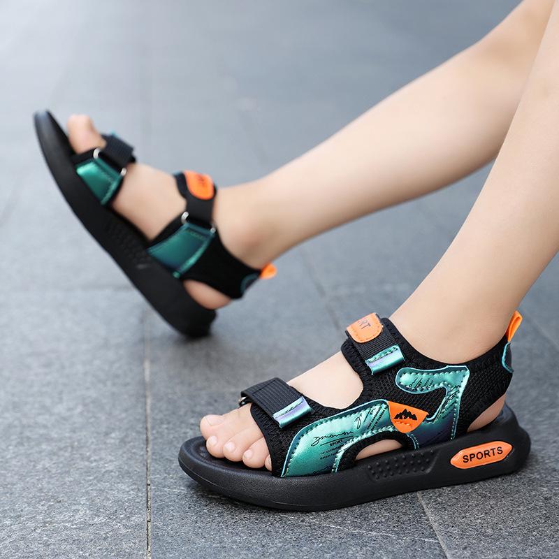 2026 Boys' Trendy Summer Sandals: Stylish Beach & Sport Shoes for Students