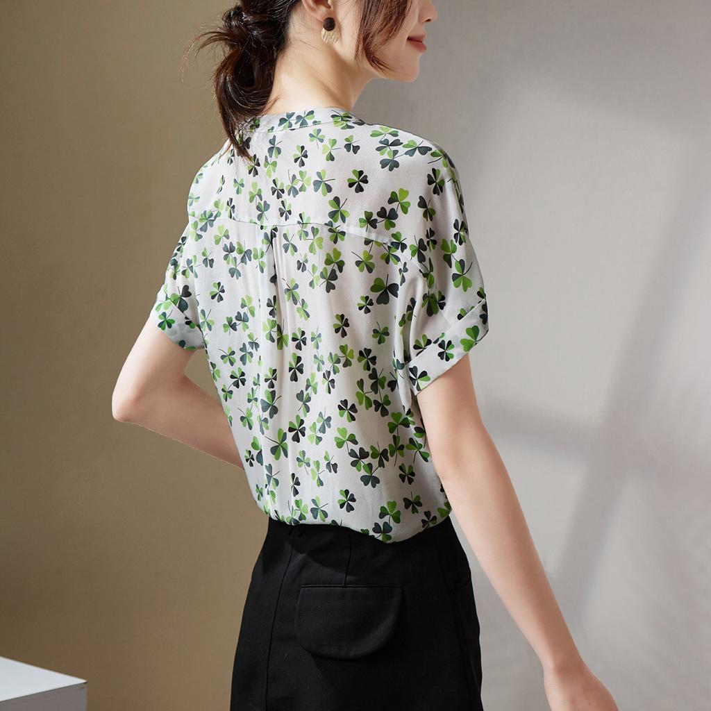 100% Mulberry Silk Printed Round Neck Short Sleeved Shirt for Women, Versatile Silk Top for Summer Commuting In 2026