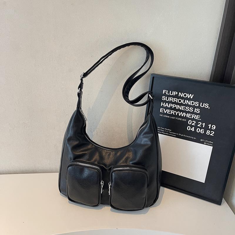 

Trendy Spring Shoulder Bag Women Simple Commuting Bag Fashiable and Versatile Crossbody Bags with Multi Pockets Stylish Design чёрный
