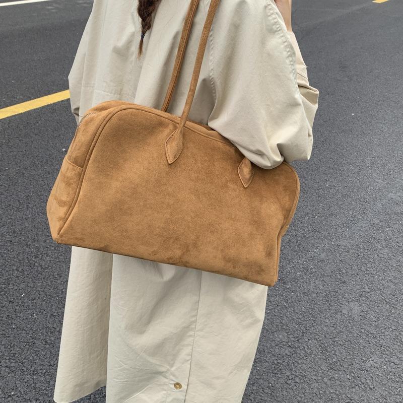 Suede bag women's large-capacity new autumn and winter versatile shoulder underarm bag commuter travel bag