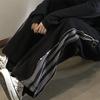 Jarné a jesenné široké nohavice športové pruhované plus zamatový zips farebne zladené ležérne nohavice voľné boky bedrové rovné rúrky dámske nohavice Tide