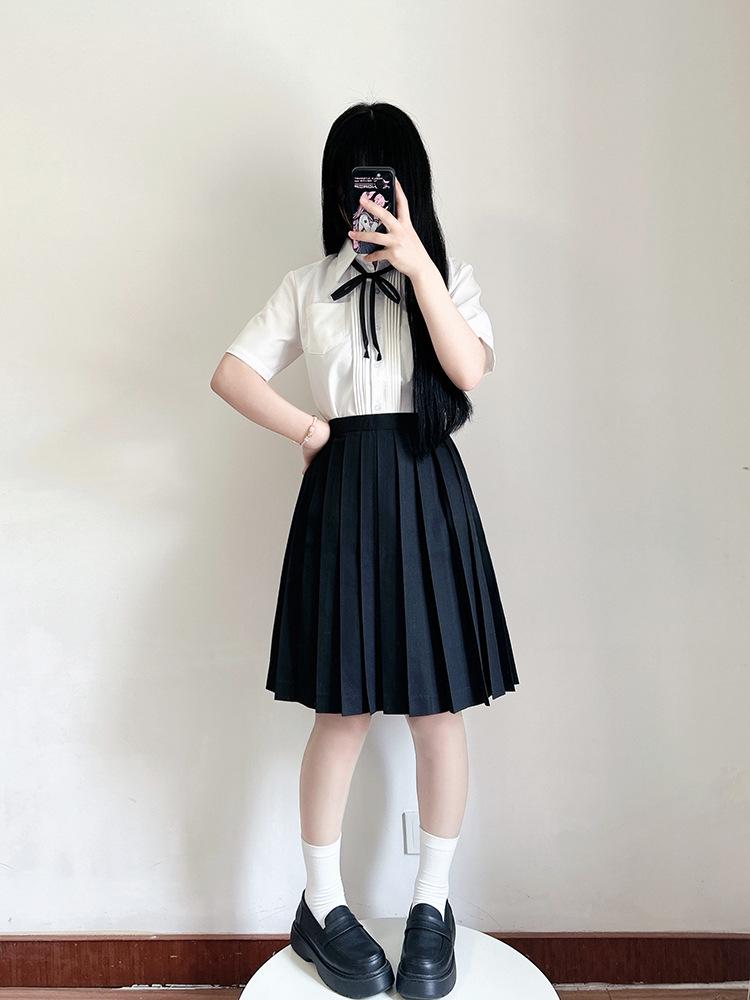 Women's Original Solid Color Pleated Skirt: Short, Medium, and Long Options for Student Graduation Photos