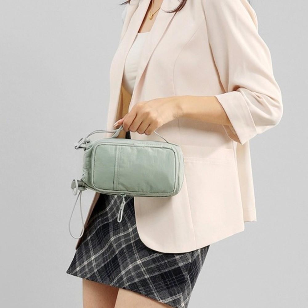 Large Capacity Crossbody Phone Pouch Nylon Women's Fitness Bag Water Bottle Storage Bag  Unisex