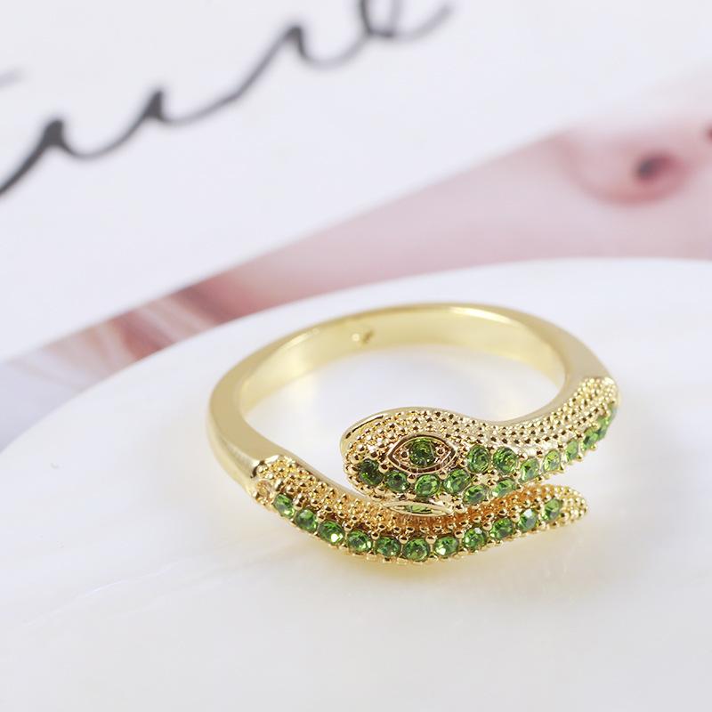 

Європейські та американські ювелірні вироби оптом Креативні реалістичні змії, що звиваються, зелений камінь, змія, що відкриває каблучку Ring