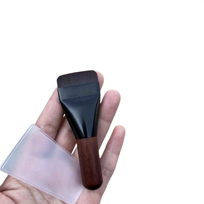 

One short-handled ultra-thin foundation brush, flat-head mask brush, suitable for masks and pastes