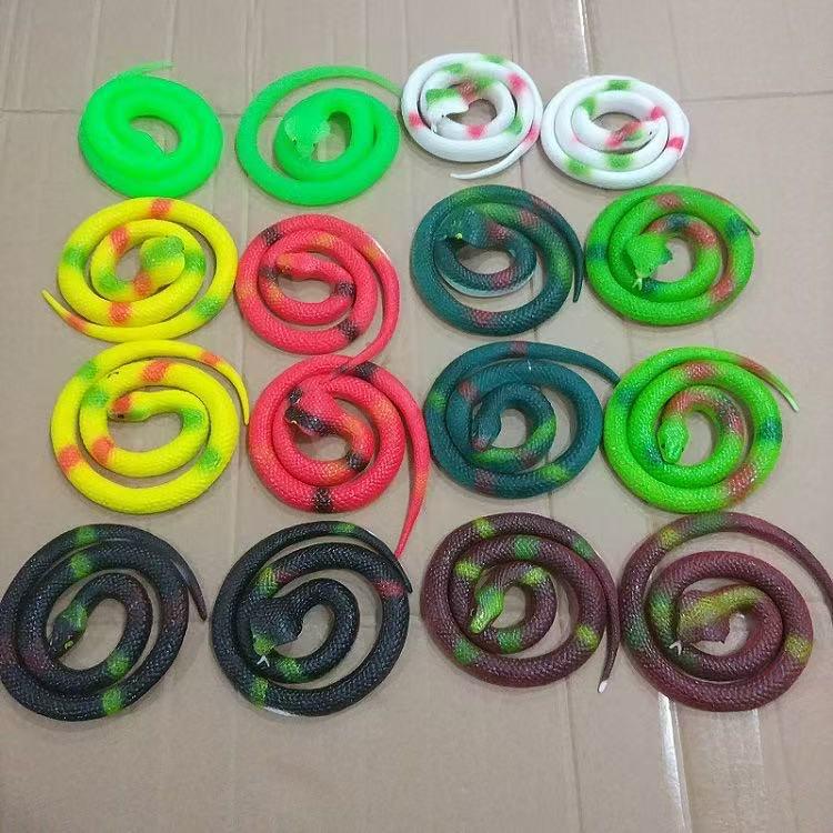 

Іграшка-симулятор змії кобри - велика м яка гумова навчальна та страшна тварина