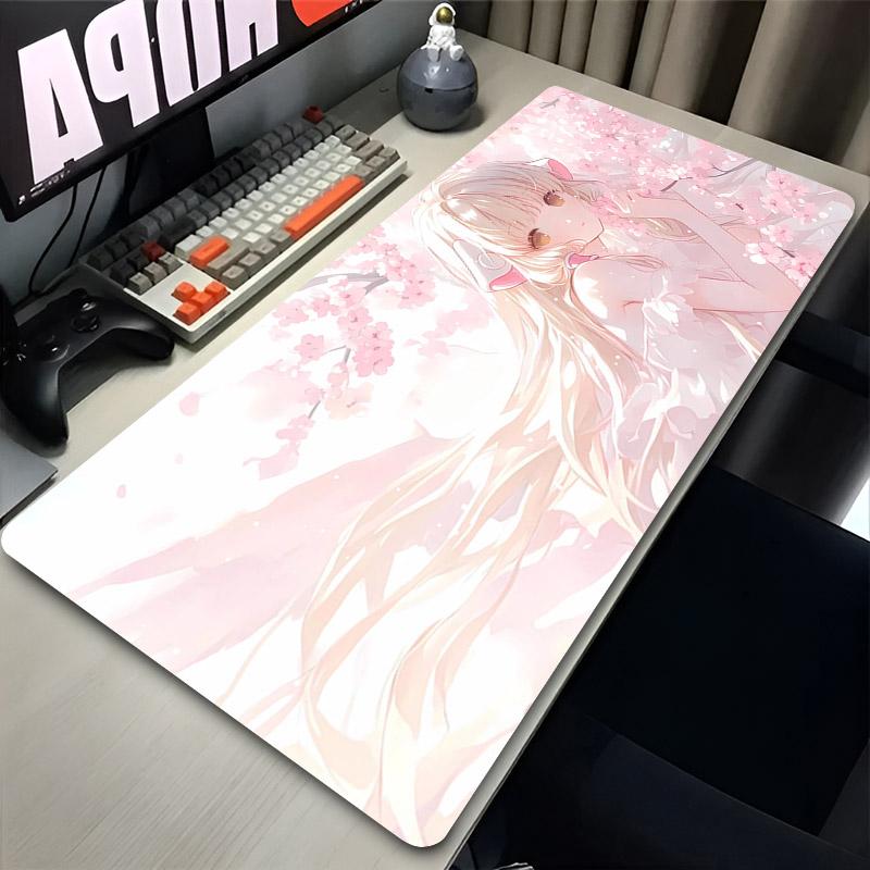 C-Chobits Chii Anime Girl Desk Mat Computer Office Extended Mouse Pad Laptop Rubber Non-slip Large Mousepad Gamer Cabinet Carpet
