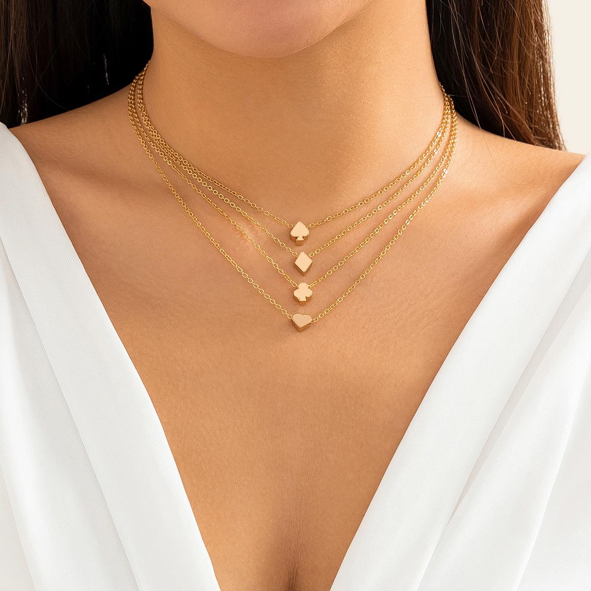 

Аксессуары, Креативный набор подвесок-кулонов цвета покерной масти, Женское персонализированное металлическое ожерелье с персиковым сердцем и цветком сливы