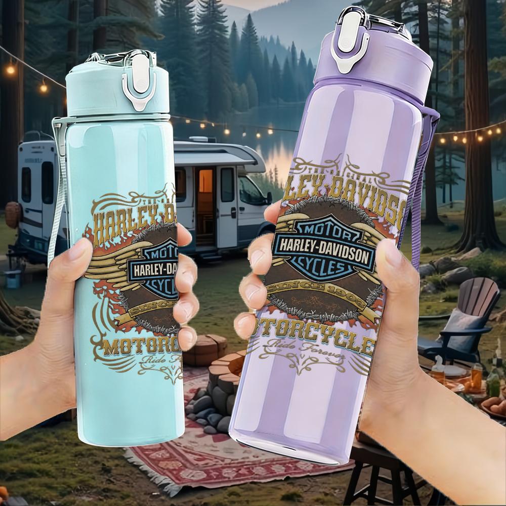 1PC Vintage ornate western crest print 750ml colorful plastic sports water bottle leakproof pop up lid with straw for outdoor work home use