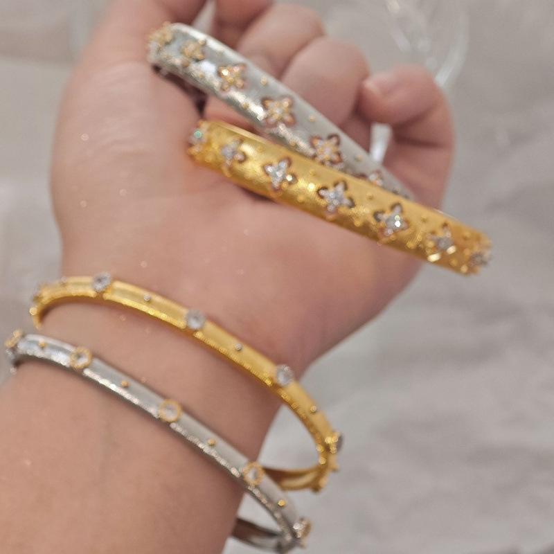 Italian Cloth Qi Latti Brushed Craft Hollow Four-Leaf Clover Diamond Bracelet Women'S High-End Temperament Bracelet