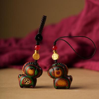 ארנקים למטבעות, פאוצ'ים ומחזיקים – מחזיקי מפתחות