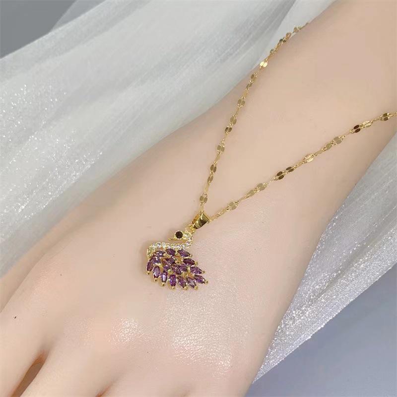 Elegant Colorfast 18K Rose Gold Necklace with Swan & Four-Leaf Clover Charm
