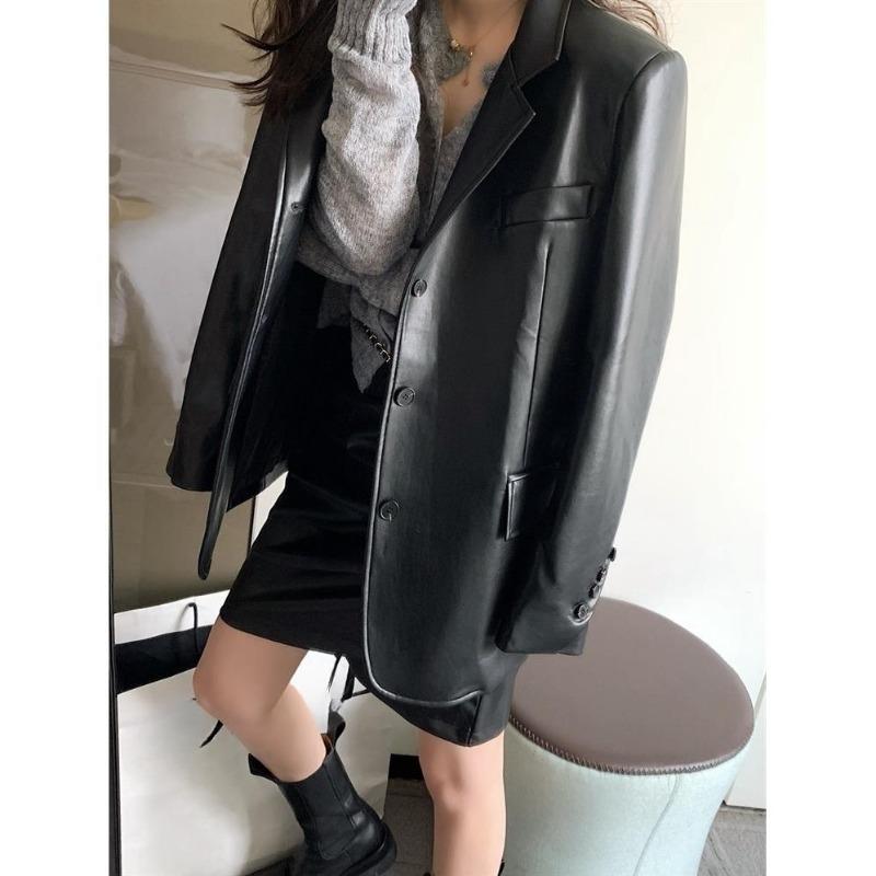 Women's Loose PU Jacket with Vintage Style and Large Cut In Black and Brown