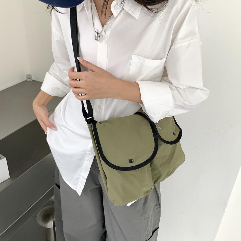 New nylon messenger bag commuter versatile casual shoulder bag large capacity neutral lightweight small square bag