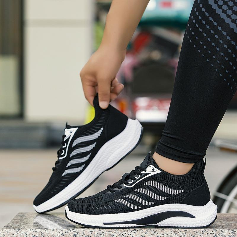 Podzimní nová pánská obuv módní pánská sportovní ležérní obuv pletená síťovina studentská běžecká obuv