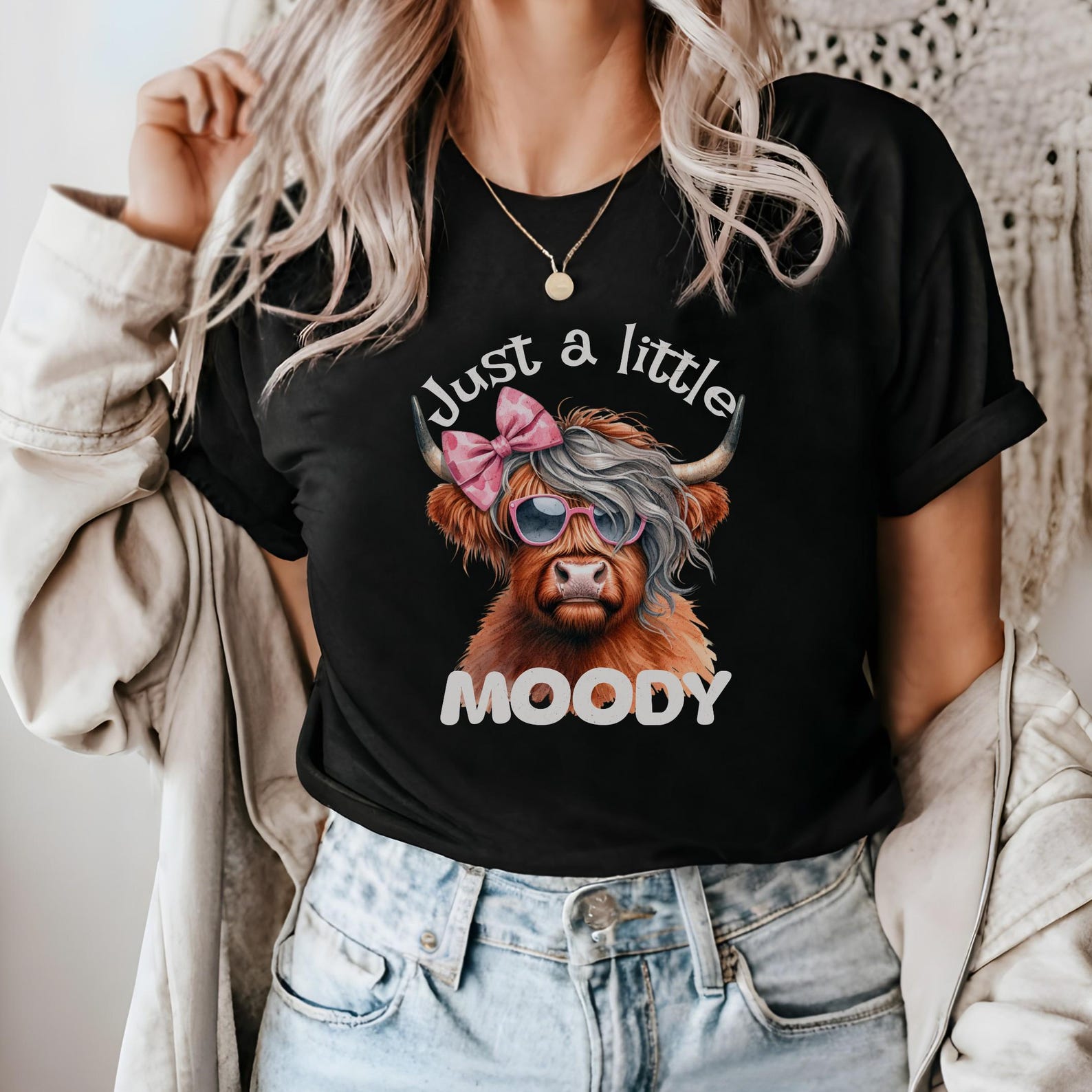 Moody Cow T-Shirt, Funny Western Cowgirl Tee M