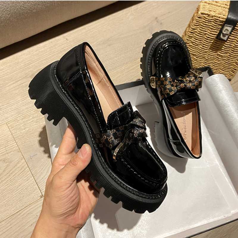 2021 Primavera Otoño Invierno Mujer Moda Británica All-match Zapatos  pequeños de cuero De un pie Mocasines Estilo Universitario Plataforma  Zapatos Individuales Zapatos de Mujer comprar a buen precio — entrega  gratuita, reseñas