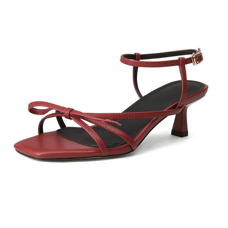 

2025 spring and summer pointed thin heel sandals women s beautiful temperament high heels Internet celebrity versatile foreign style women s shoes 42 червоний