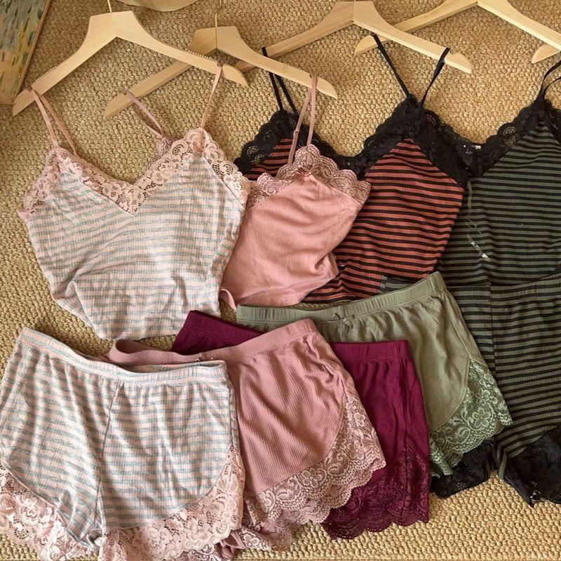 

Экспорт Бозз * Базовое кружево Женские шорты-слинг для дома с костюмом C614 Black and green Stripes sling (defective S