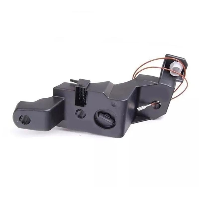 Rear Left/Right Light Socket Panel for E60 2007-2010 63217361881 63217361882 Tail Light Bulb Holder Circuit Board