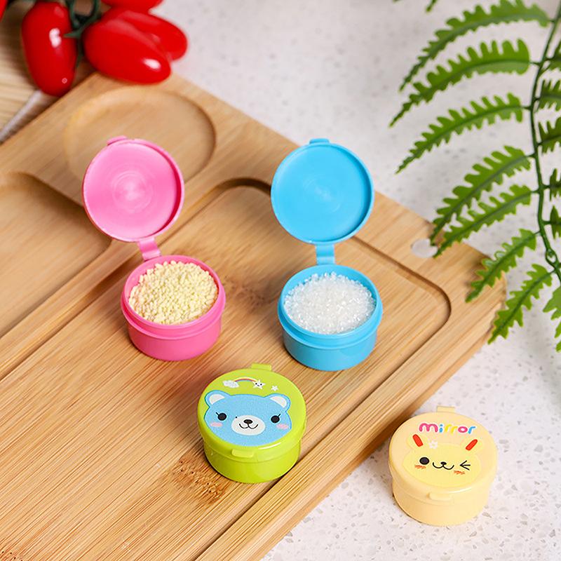 4Pcs Lunch Bento Sauce Container Cute Design Portable Plastic Condiment Dispenser Squeeze Mini Salad Ketchup Bottle