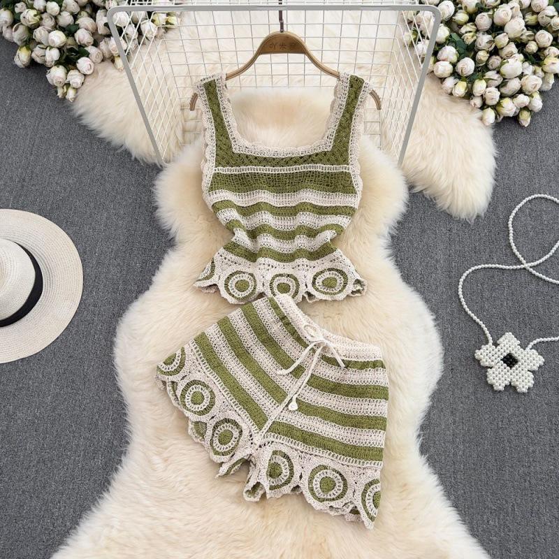 

Bohemian Crochet Vest & High-Waisted Shorts Set One Size (Suggested 85-115 lbs)
