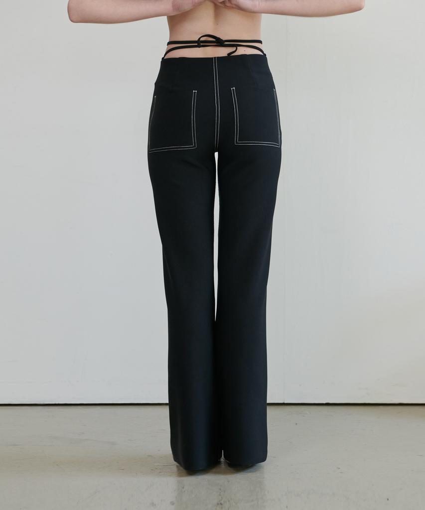 Eonmyuteu Stitch Detail Flared Pants_Black