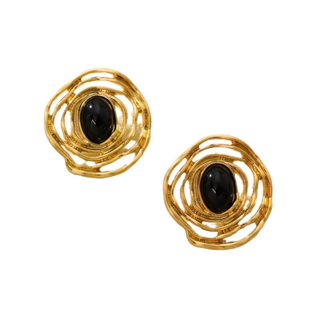 Hollow Round Earrings Women'S Gold Retro Stud Earrings Light Luxury Niche High-End Earrings Temperament Exaggerated Earrings