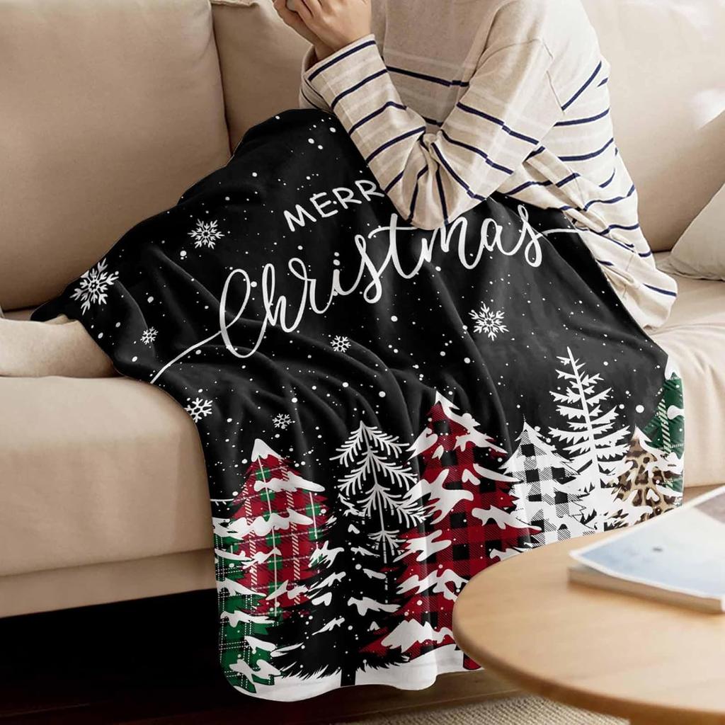 Merry Christmas Trees Blanket Super Soft Flannel Fleece Winter Forest Snowflake Throw Blanket Lightweight Cozy Fuzzy Plush Red